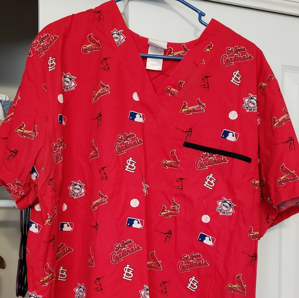 Scrub top